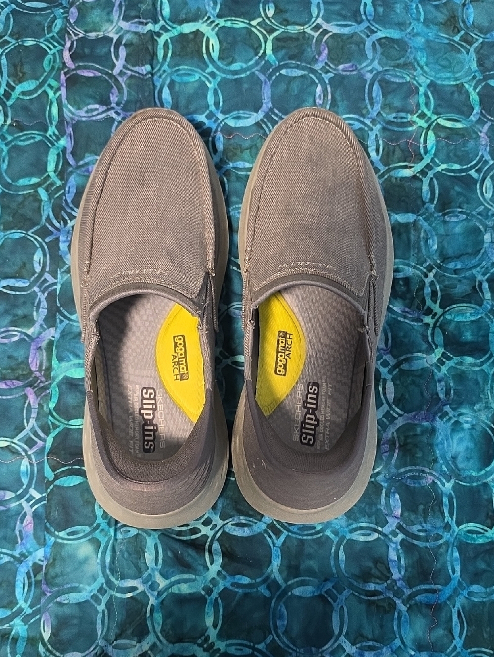 Skechers Men’s Gray Canvas Slip-On Loafers with Yellow Insole Accents Size 13